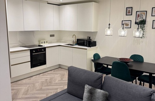 St Albans Apartment | Bright & Spacious Apartment in St Albans