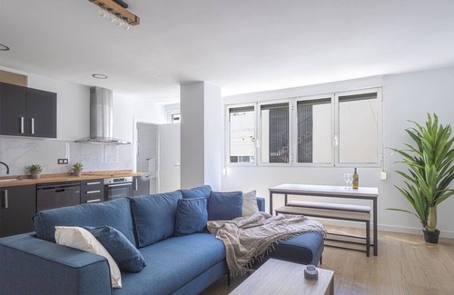 Eixample Apartment | Bright & Stylish Apartment in the Heart of Ruzafa