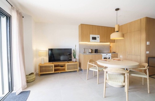 Caparica Apartment | Bright & Stylish Retreat by the Sea Near Ericeira
