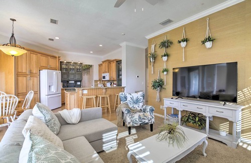 Boyette Springs House | Bright & Sunny Riverview Oasis w/Pool & Pond