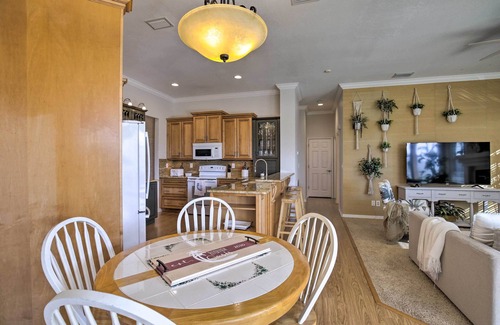 Boyette Springs House | Bright & Sunny Riverview Oasis w/Pool & Pond
