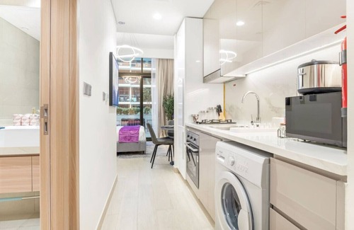 Nad Al Sheba Apartment | Bright Urban Studio with Views