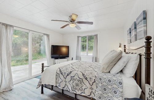 Rockaway Beach House | Brighton Blue
