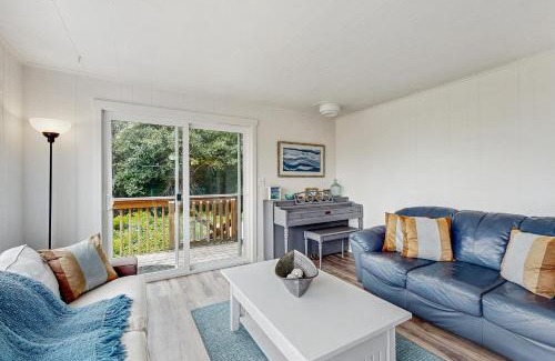 Rockaway Beach House | Brighton Blue