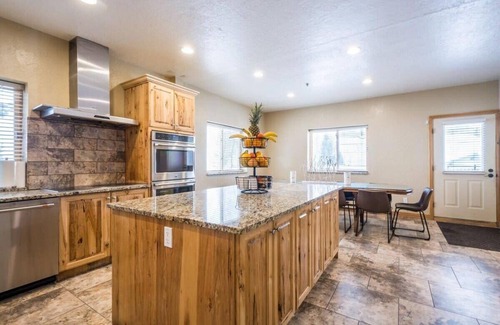 Salt Lake Mountain Resorts Ski Chalet | Brighton Chalet Utah Entire 9 Bedroom House
