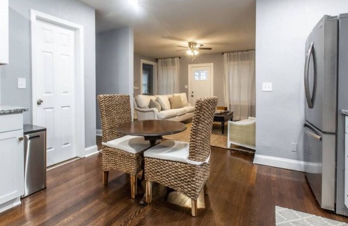 Northeast Kansas City House | Brighton Park House | 3 BR