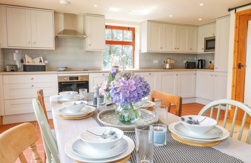Birchover Cottage | Brightside