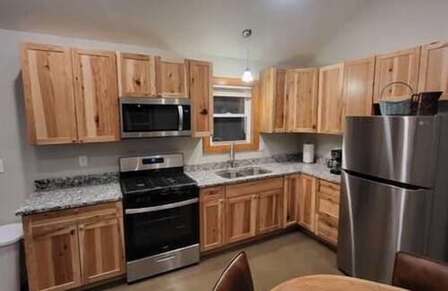 Rensselaer Cabin | Brightstone Lake Cabin 4