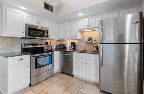 Georgetown County Condo | Brilliant 2 Bdrm Oceanview 2nd Flr