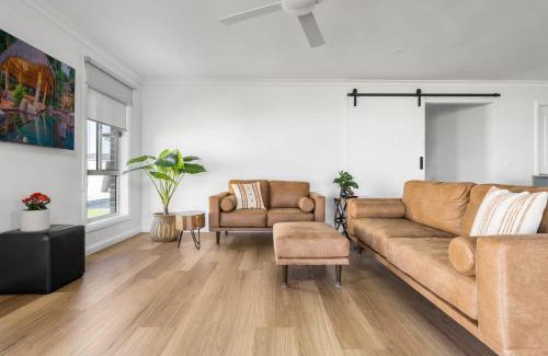 Kelso House | Brilliant Brennan - Modern 4 Bed 2 Bath Home