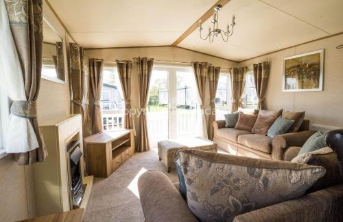 Caister-on-Sea Other | Brilliant Caravan For Hire At Caister Haven Holiday Park In Norfolk Ref 30011H