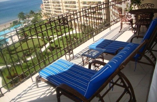 Marina Vallarta Condo | Brilliant views! Oceanfront - Bay View Grand Luxury Condo