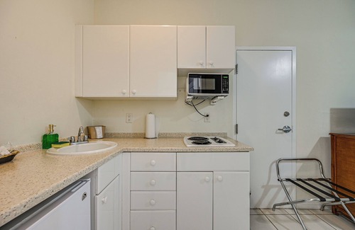 Naples Apartment | Bring Your Boat: Condo w/Pool in Naples!