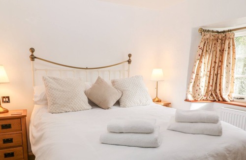 Bratton Clovelly Cabin | BRIONY, romantic, character holiday cottage in Okehampton