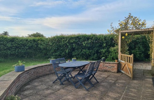 Dereham House | Brisley North Norfolk cosy cottage garden pub and walks
