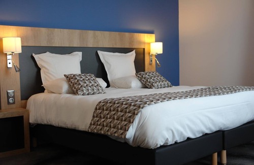 Loches Hotel | Brit Hotel Confort Loches