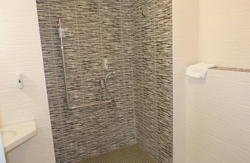 Reims Hotel | Brit Hotel Reims La Pompelle