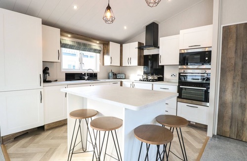 Hopton Cottage | Broadland Sands Lodge