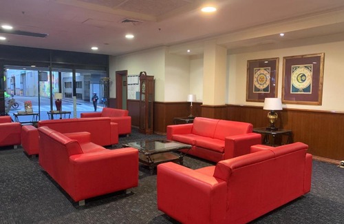 Ultimo Apartment | Broadway I Central, Spacious White Apartment Hotel 56m2