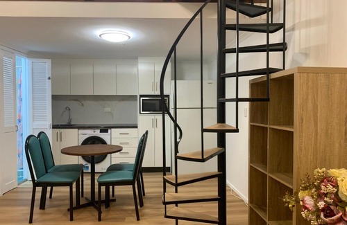 Ultimo Apartment | Broadway I Central, Spacious White Apartment Hotel 56m2