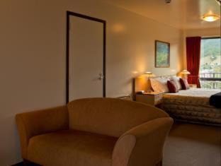 Picton Hotel | Broadway Motel
