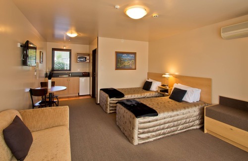 Picton Hotel | Broadway Motel