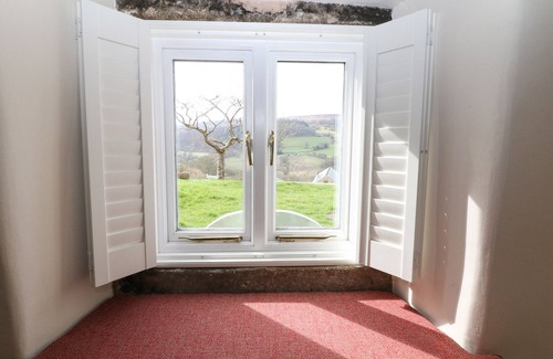 Hope Valley Cottage | BROADWOOD FARM, pet friendly, with open fire in Hathersage