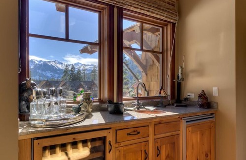 Olympic Valley House | Broken Arrow Lodge in Squaw Valley