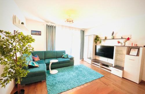 Pradnik Bialy Apartment | Bronowice Residence Blue - Homey Apartment with Garden and Parking