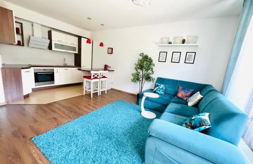 Pradnik Bialy Apartment | Bronowice Residence Blue - Homey Apartment with Garden and Parking
