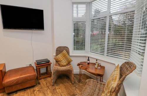 Llanbedr House | Bronwen House