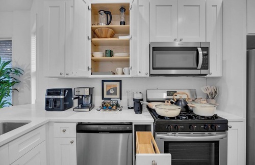 Bronzeville House | Bronzeville Jazz Room. Beautiful, cozy, centered, relaxing, rustic.