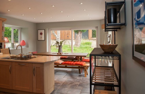 Lyme Regis Cottage | Brooklands - sleeps 10 guests in 4 bedrooms