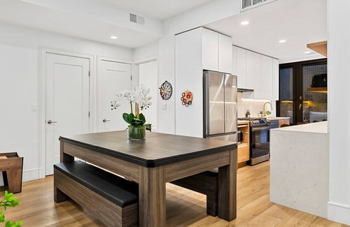Griggs Park Apartment | Brookline Haven | Rooftop + Deck + Game Room +T