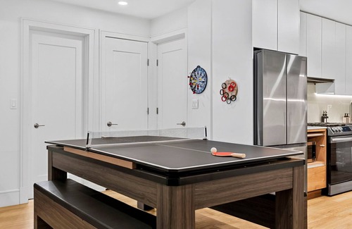 Griggs Park Apartment | Brookline Haven | Rooftop + Deck + Game Room +T