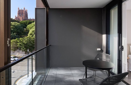 The Hill Apartment | Brooklyn - stylish inner-city sanctuary in Newcastle NSW