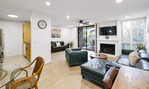 Townsite Apartment | Brooks Beach Vacations Cottage G5 Oceanside