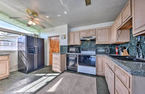Jacksonville House | 'Brookside' Waterfront Home w/Kayaks & Deck!