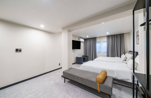 Buk-gu Hotel | Brown Dot Busan Hwamyeong