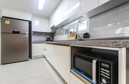 Busanjin Hotel | Browndot Hotel - Gold