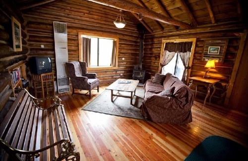Greer Cabin | Browns Rustic Log Cabin Retreat