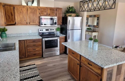 Panguitch Cottage | Bryce Canyon Cottage! Just a few of mins away.