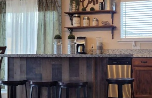Panguitch Cottage | Bryce Canyon Cottage! Just a few of mins away.