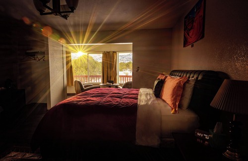 Tropic Bed & Breakfast | Bryce Trails Bed and Breakfast