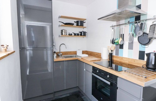 Brecon Cottage | BRYCHEINIOG VIEW, family friendly, with a garden in Brecon