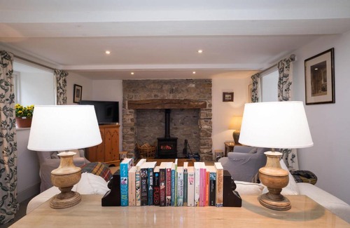 Tal-y-Cafn House | Bryn Derw