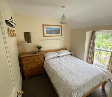 Borth-y-Gest House | Bryn Goleu, Mersey Street, Borth-y-Gest