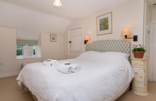 Tal-y-Cafn House | Bryn Rhydd