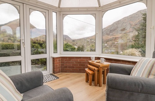 Longford Cottage | Bryn Teg