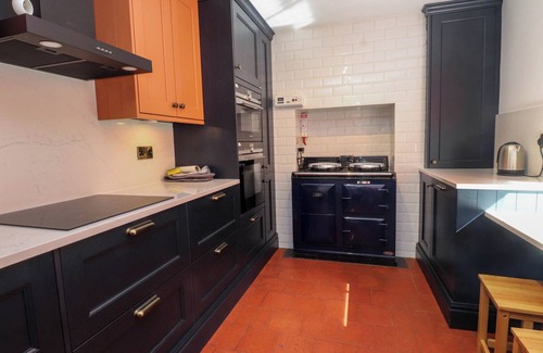 Garn Fadryn Cottage | BRYN TIRION, pet friendly, character holiday cottage in Morfa Nefyn
